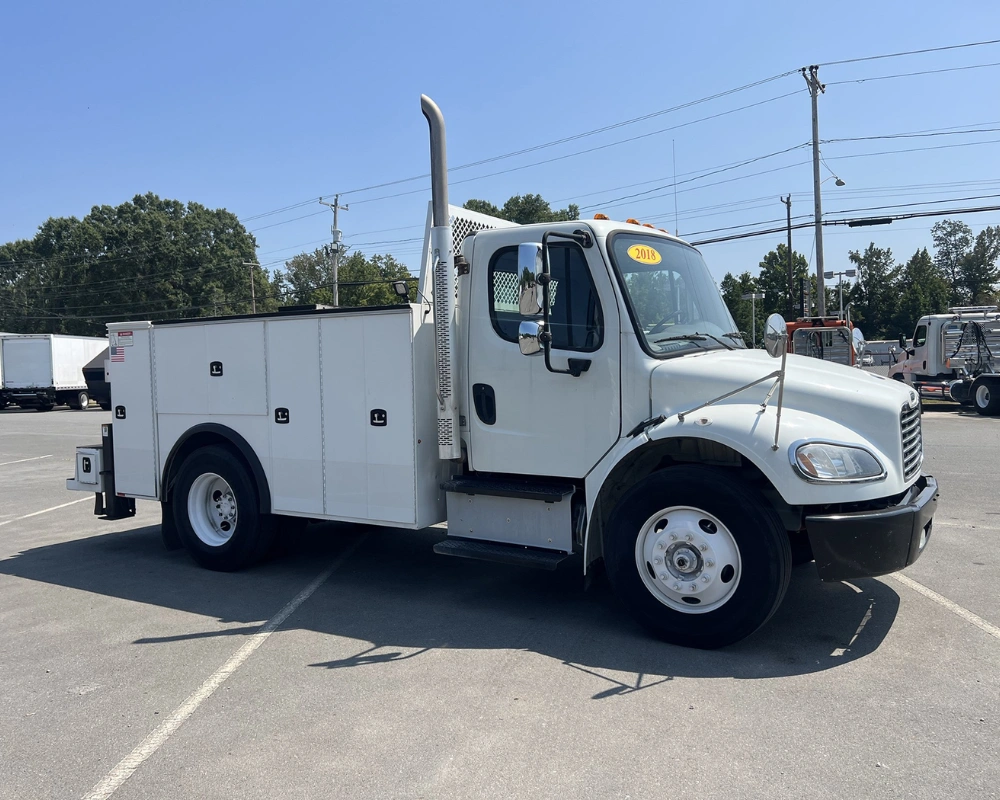 Expert Frieghtliner Technicians Truck Repair Indianapolis