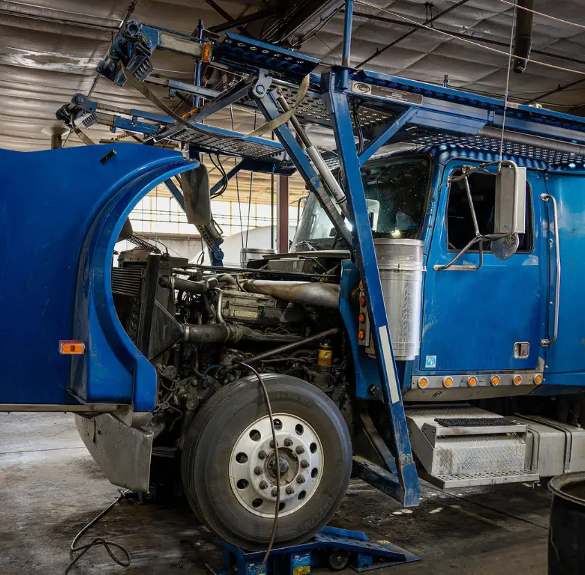 Heavy-Duty Truck Repair Near Indianapolis